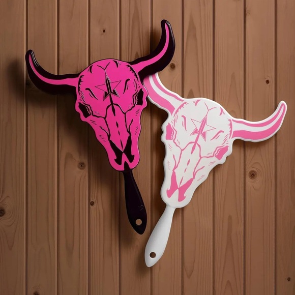Jeffree Star Other - Jeffree Star Cosmetics Limited Edition White Star
Ranch Skull Hand Mirror